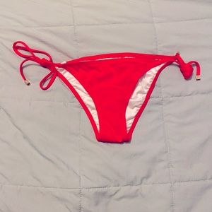 Victoria Secret The Skimpy String Medium